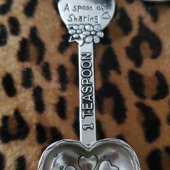 Vintage Measuring Spoon Set Of 4 - Picture 3 of 8